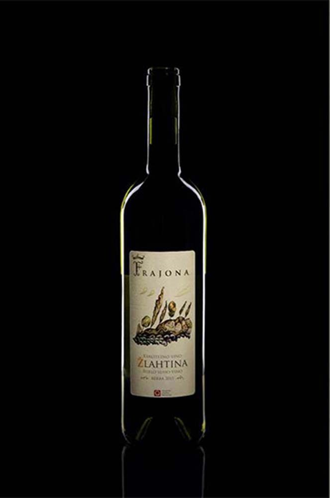 Sekercioglu Hajnalka fotográfus vizsgaremek 