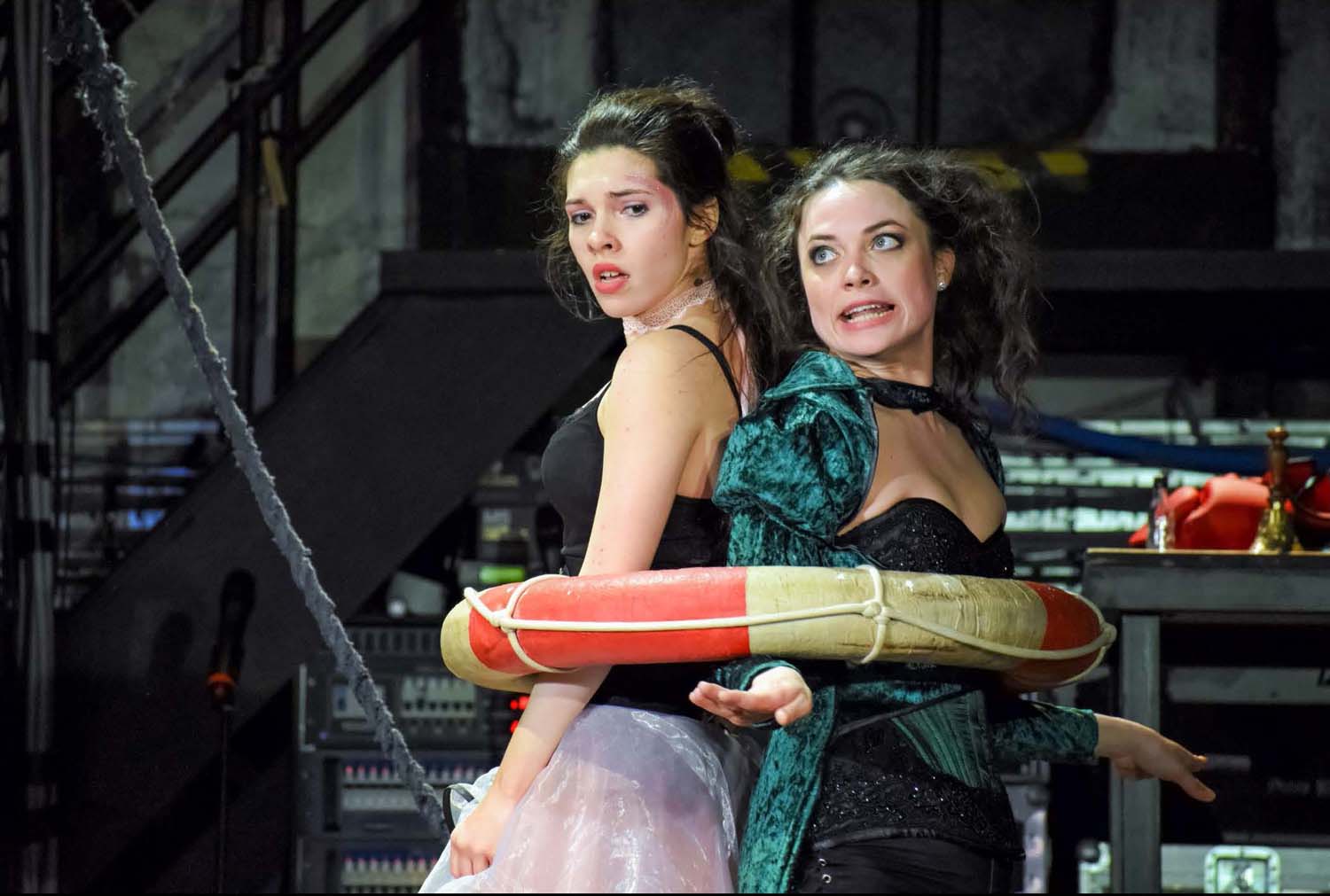 Réder Brigi fotográfus vizsgaremek 