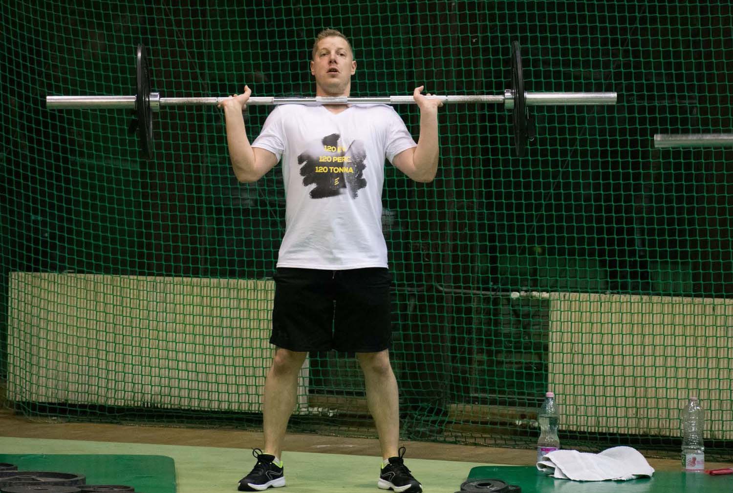 Réder Brigi fotográfus vizsgaremek 