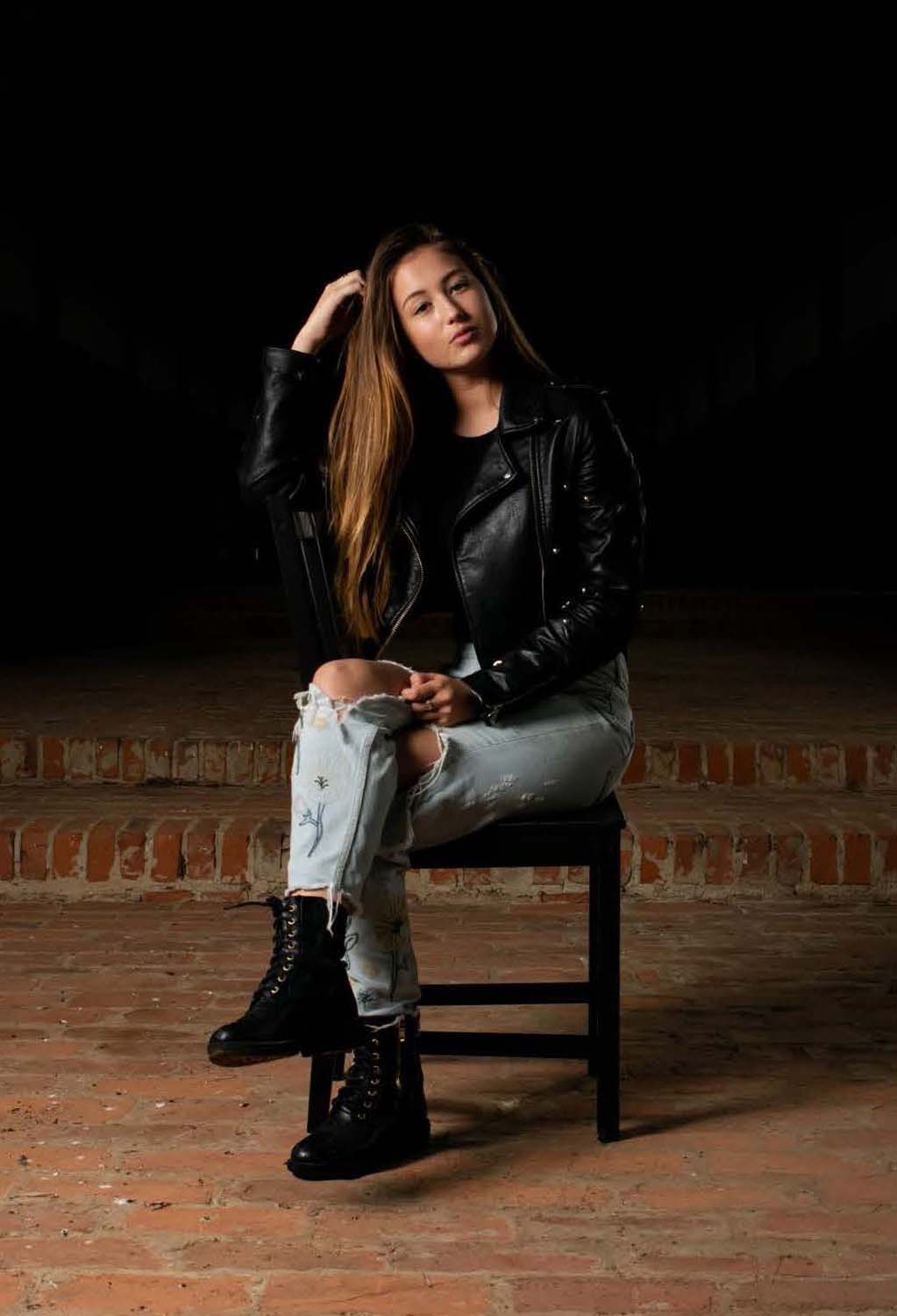 Réder Brigi fotográfus vizsgaremek 