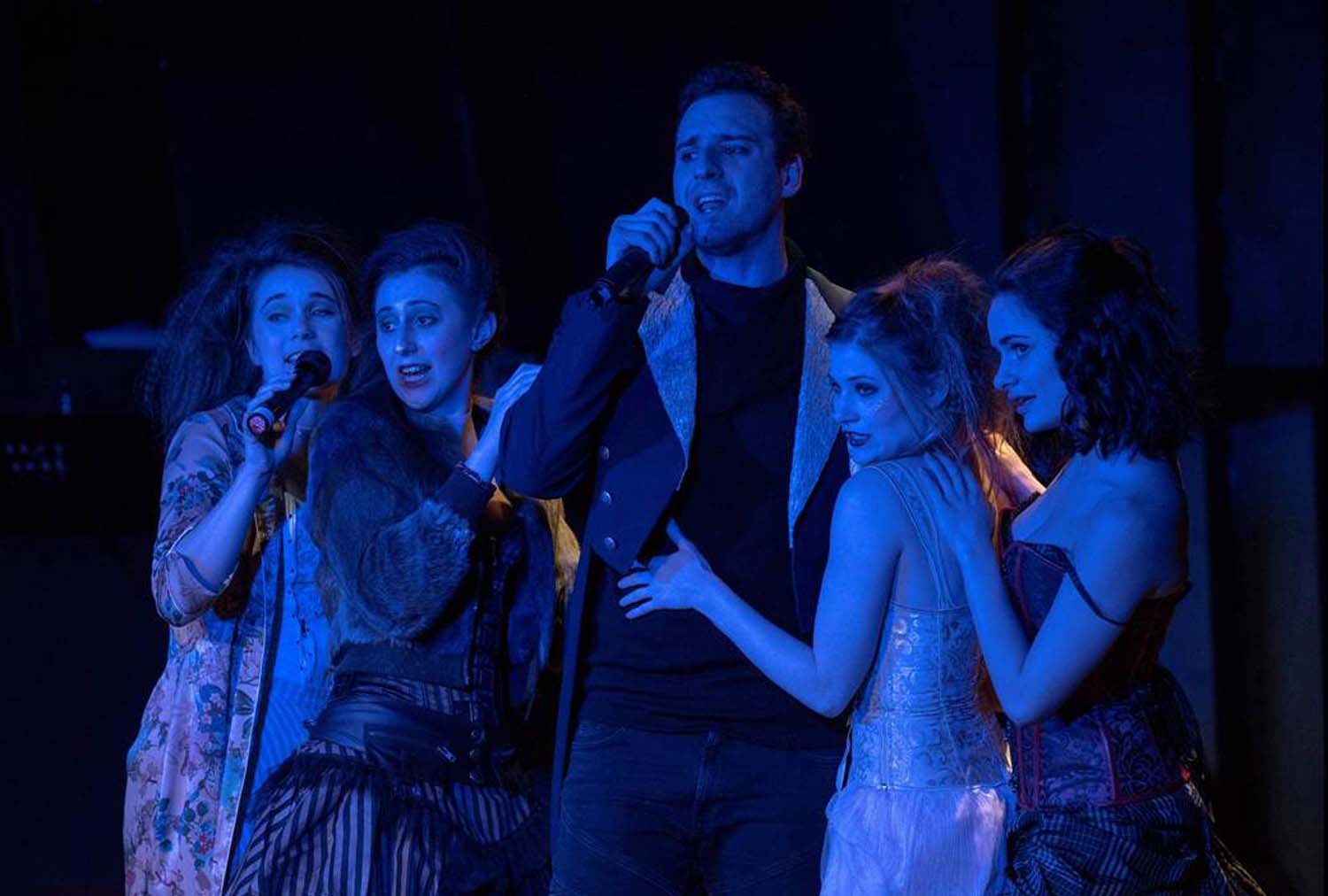 Stipkovits-Ábrány Nikoletta fotográfus vizsgaremek 