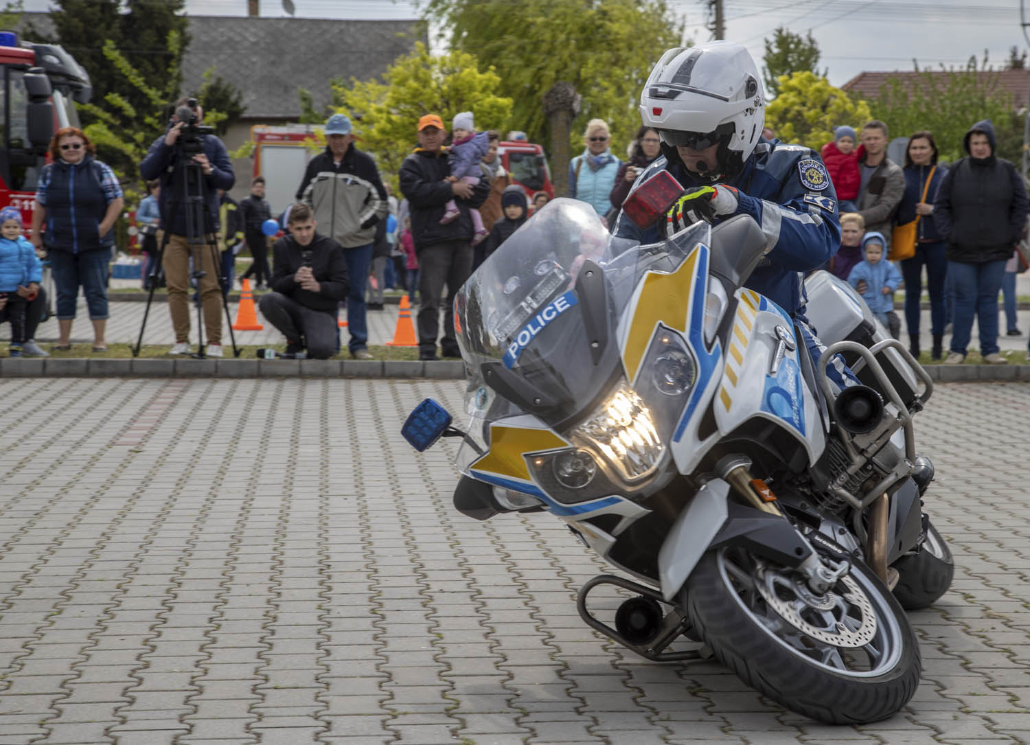 Szeles-Tiszolczi Lilla fotográfus fotográfus vizsgaremek 